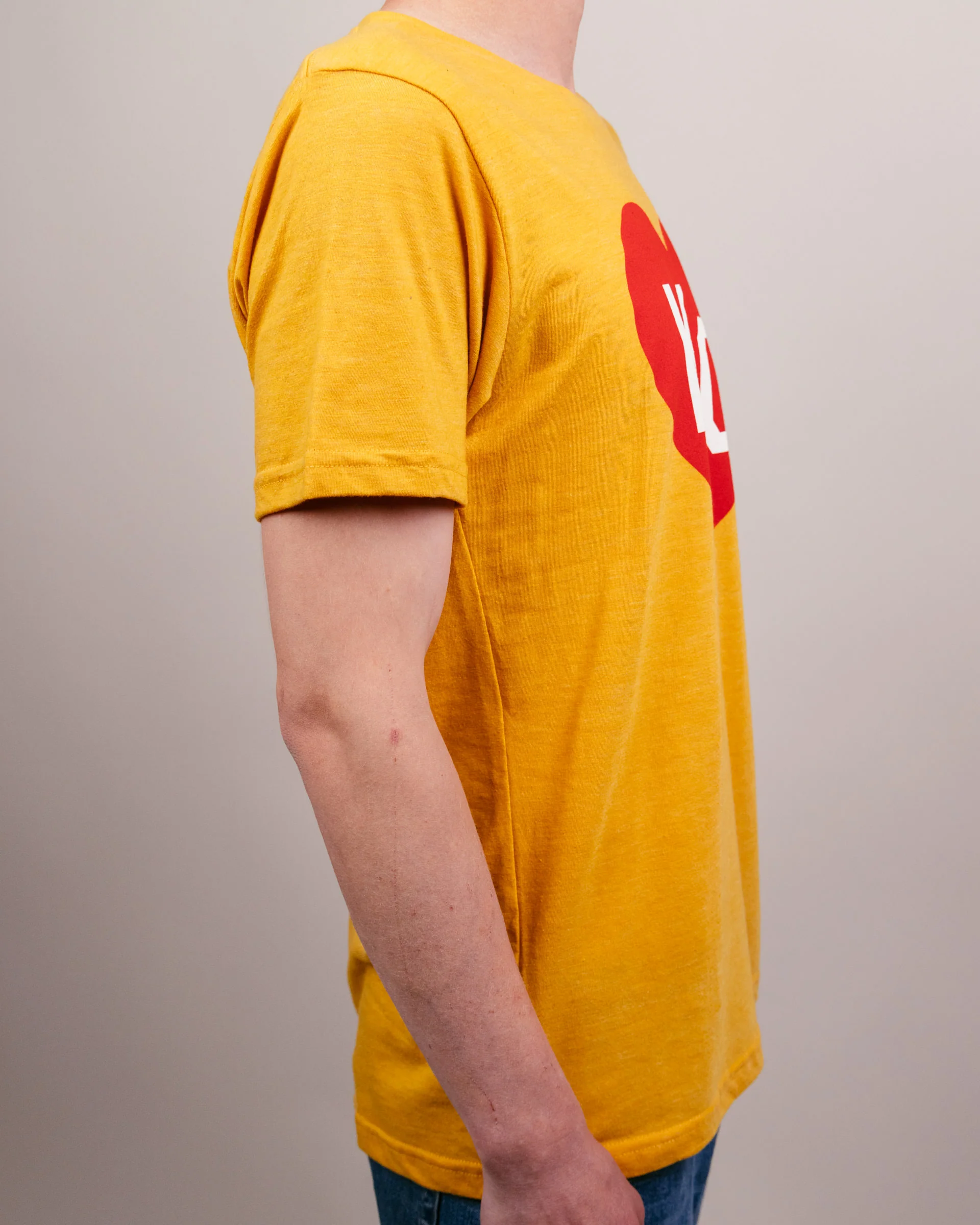 Gold & Red KC Heart Vintage T-Shirt - Image 3